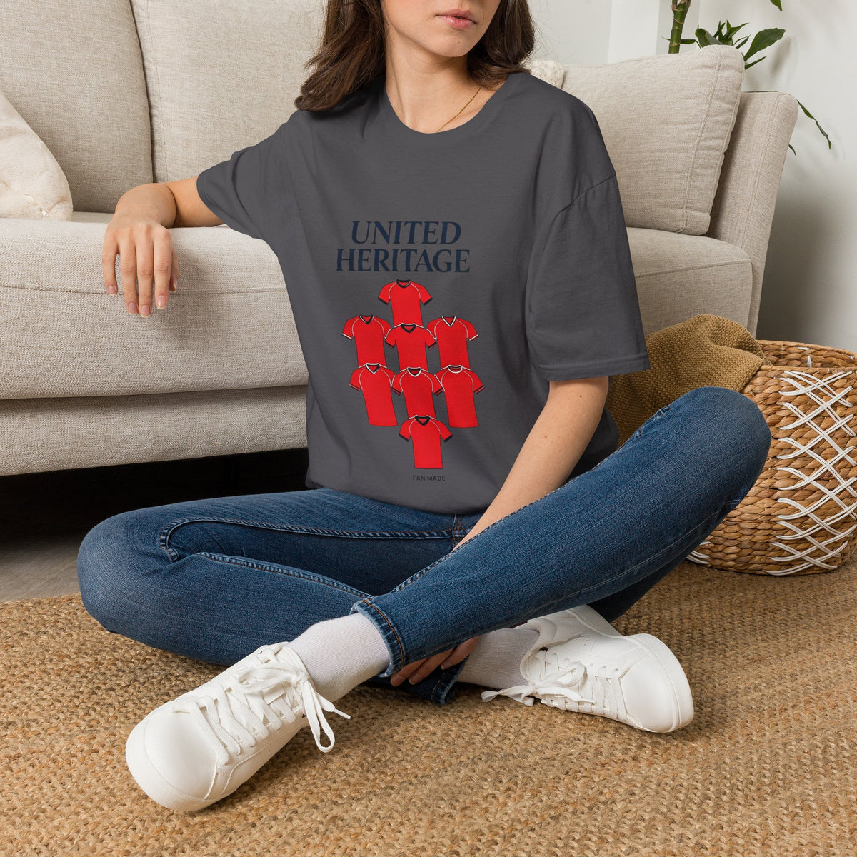 Manchester United Heritage Tee — "UNITED HERITAGE" Red Jersey Graphic 