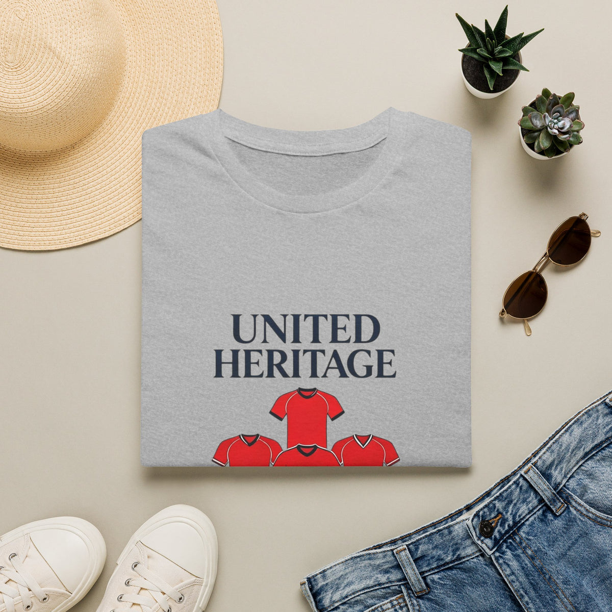 Manchester United Heritage Tee — "UNITED HERITAGE" Red Jersey Graphic 