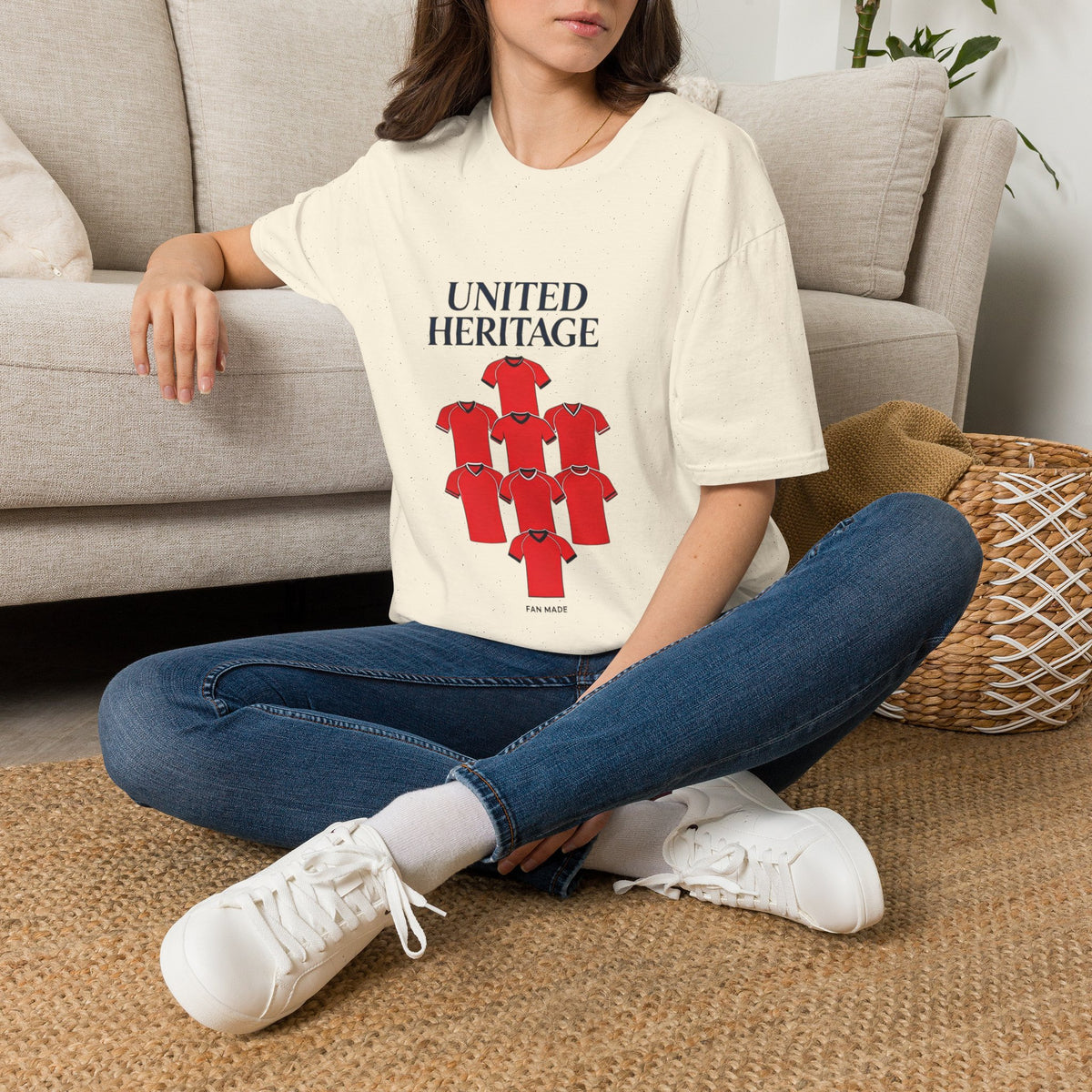 Manchester United Heritage Tee — "UNITED HERITAGE" Red Jersey Graphic 